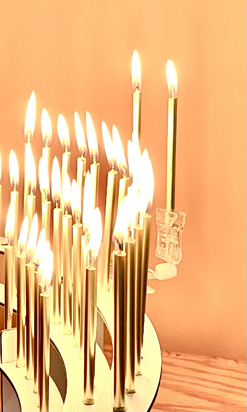 Celebration Stadium Clips for individual candles